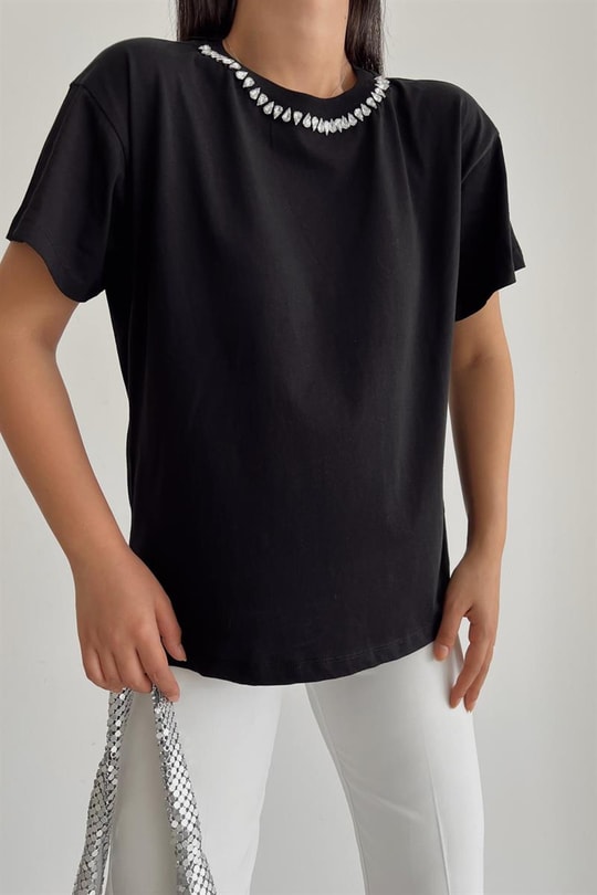 Taş Yaka Basic Tshirt Siyah
