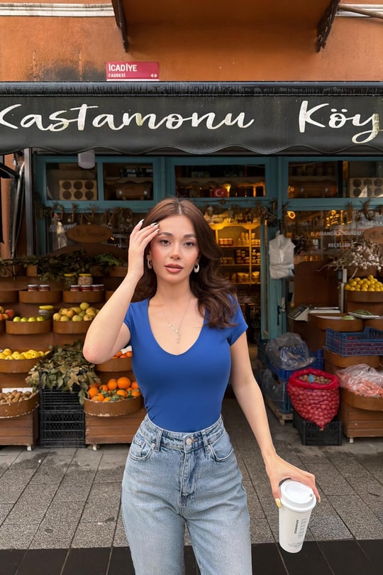 V Yaka Kolsuz Tshirt Saks Mavisi