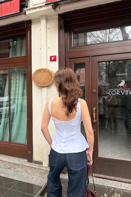 Volanlı Basic Bluz Beyaz