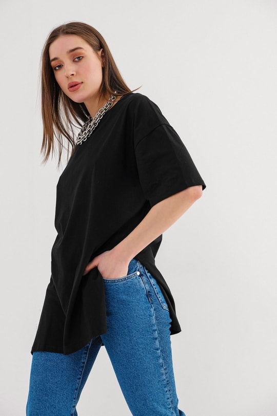 Yırtmaçlı Basic Tshirt Siyah
