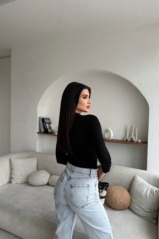 Yan Büzgülü Trend Dik Yaka Bluz Siyah