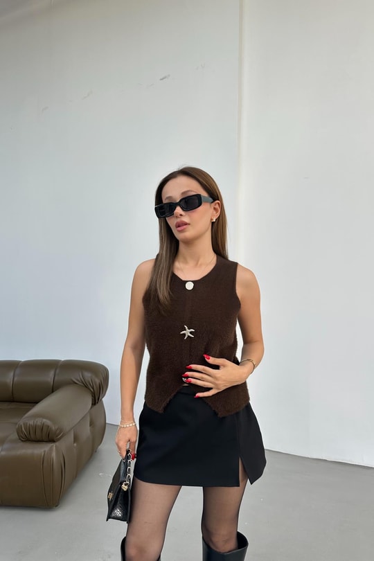 Aksesuar Düğmeli Triko Yelek Kahve