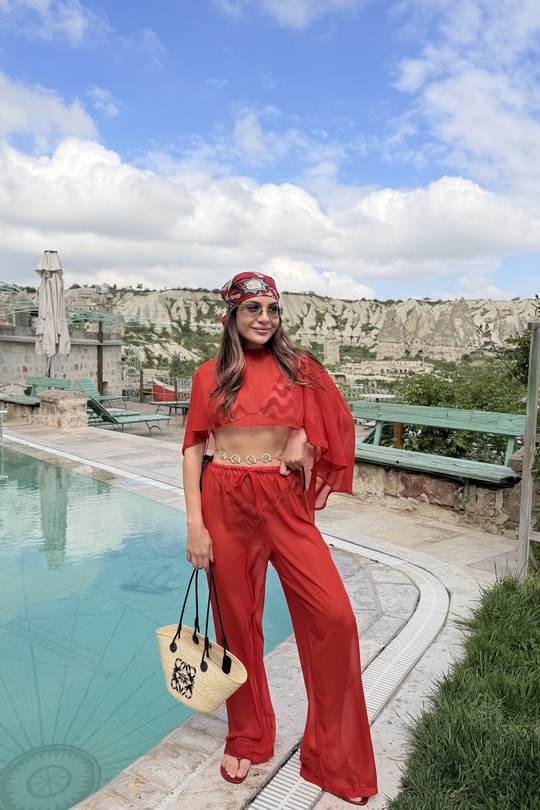 Jennifer Kırmızı Pelerinli Şifon Takım