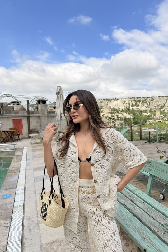 Laura Krem Triko İkili Takım