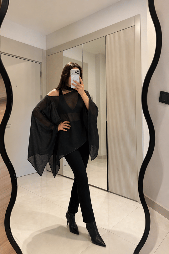 Loretta Siyah Pelerin Şifon Bluz
