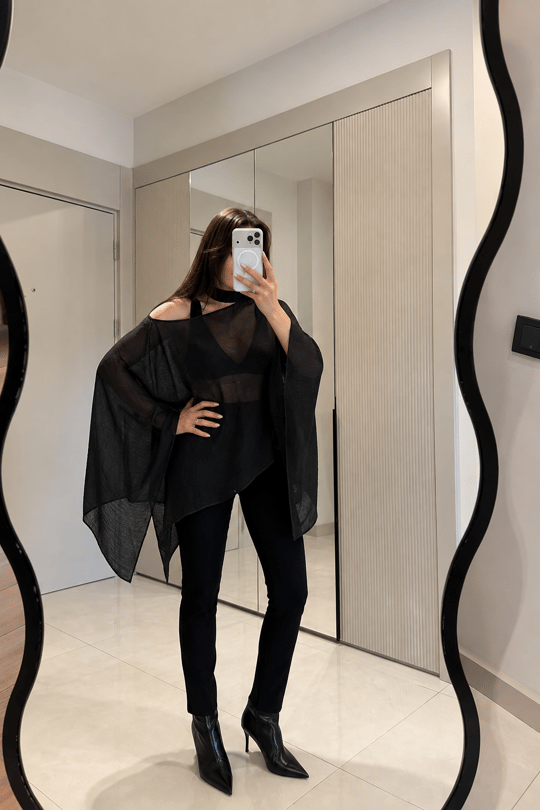 Loretta Siyah Pelerin Şifon Bluz