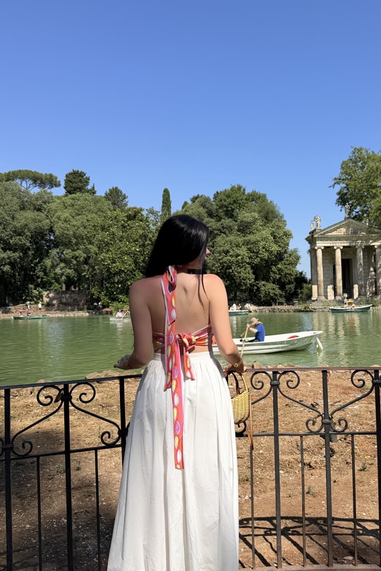Ravello Retro Desen Sırt Dekolteli Bluz