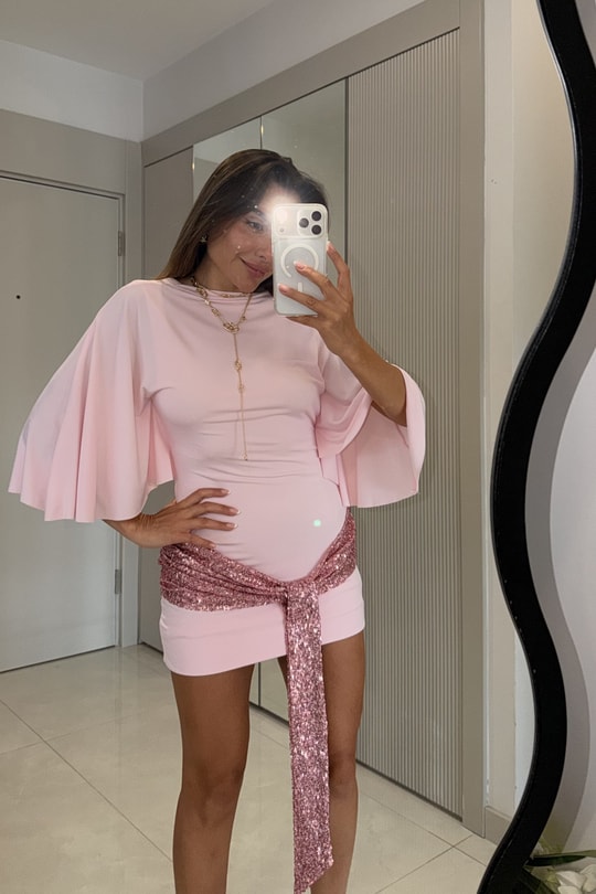 Sequin Pembe Payet Kuşaklı Sırt Dekolteli Elbise