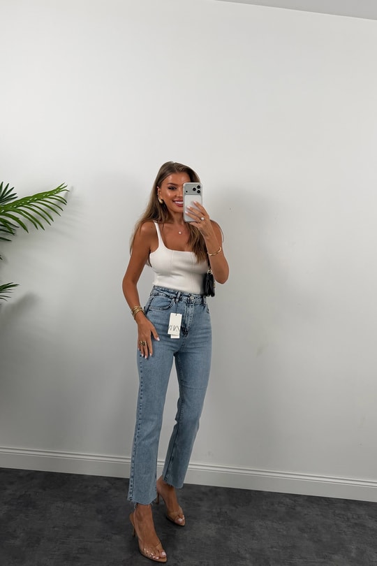 Premium Kalite Paçası Kesik Toparlayıcı Boyfit Jean 520 Mavi  1001 