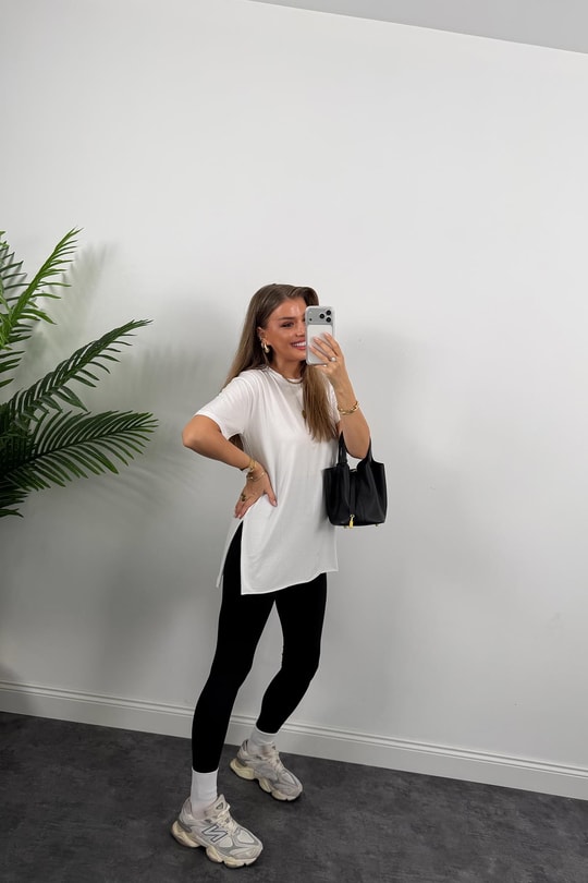 %100 Modal Kumaş Lüx Kalite Yırtmaçlı Salaş Basic Tshirt Beyaz