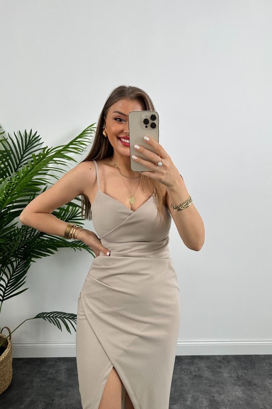 Anvelop Model Likralı İp Askılı Midi Boy Crep Elbise Taş
