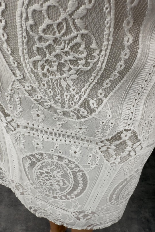 Bebe Marka Lüx Kalite Komple Dantel Nakış Midi Boy Astarlı Elbise Beyaz