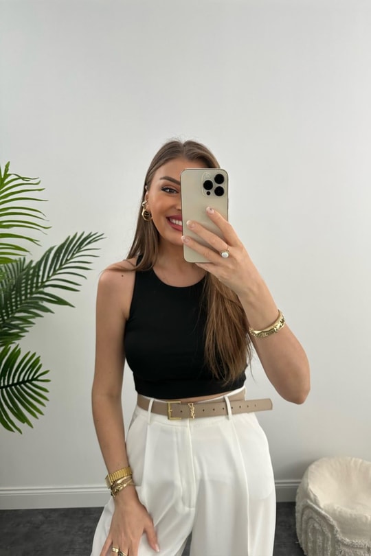Double Kumaş Likralı Halter Yaka Crop Bluz Siyah