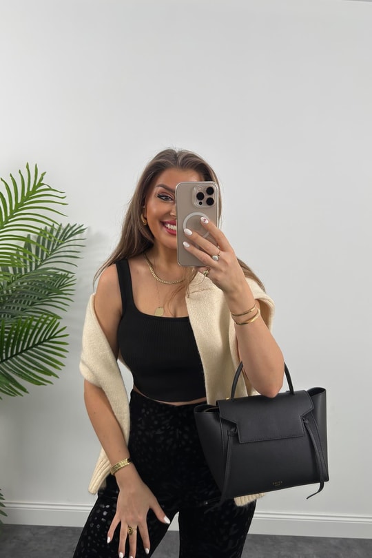 Elit Triko Kare Yaka Fitilli Crop Top Siyah  