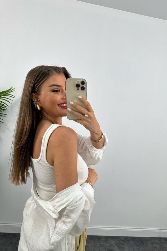 Elit Triko Kare Yaka Fitilli Crop Top Beyaz
