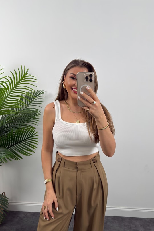 Elit Triko Kare Yaka Fitilli Crop Top Beyaz  