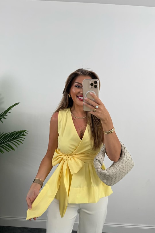 Eteği Valonlu Beli Kuşaklı Kruvaze Poplin Bluz Tatlı Sarı