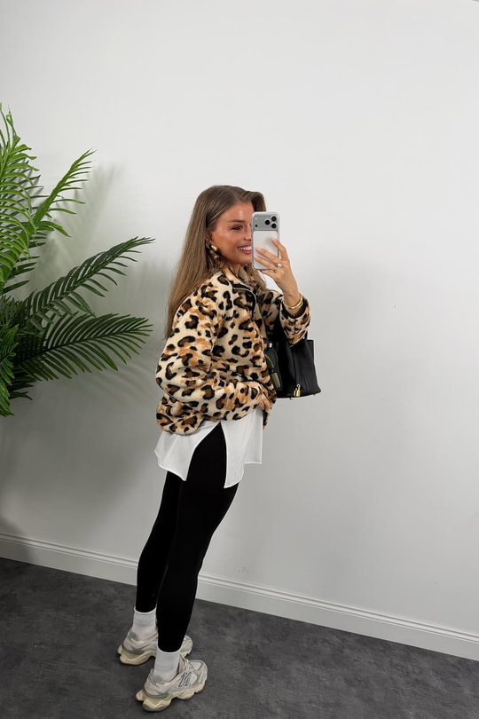 Fermuarlı Yumoş Leopar Ceket