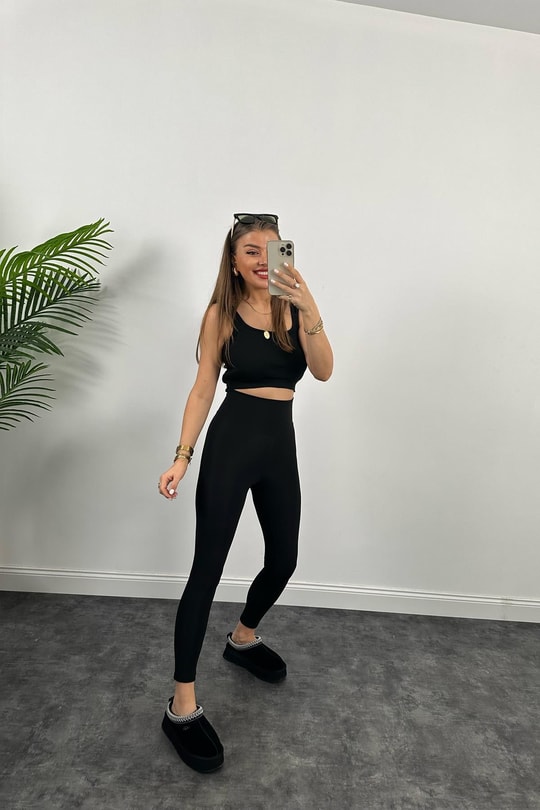 Fit Love Oysh Model İçi Şardonlu Toparlayıcı Tayt Siyah