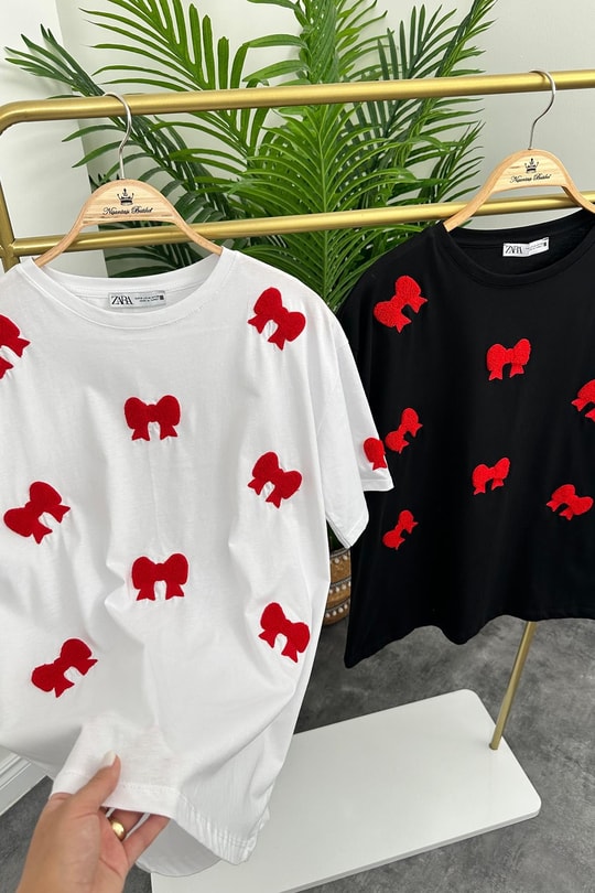 Fiyonk Nakışlı Tam Pamuklu Tasarım Tshirt Beyaz