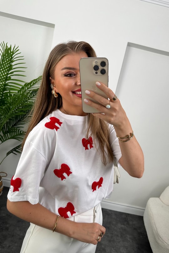 Fiyonk Nakışlı Tam Pamuklu Tasarım Tshirt Beyaz