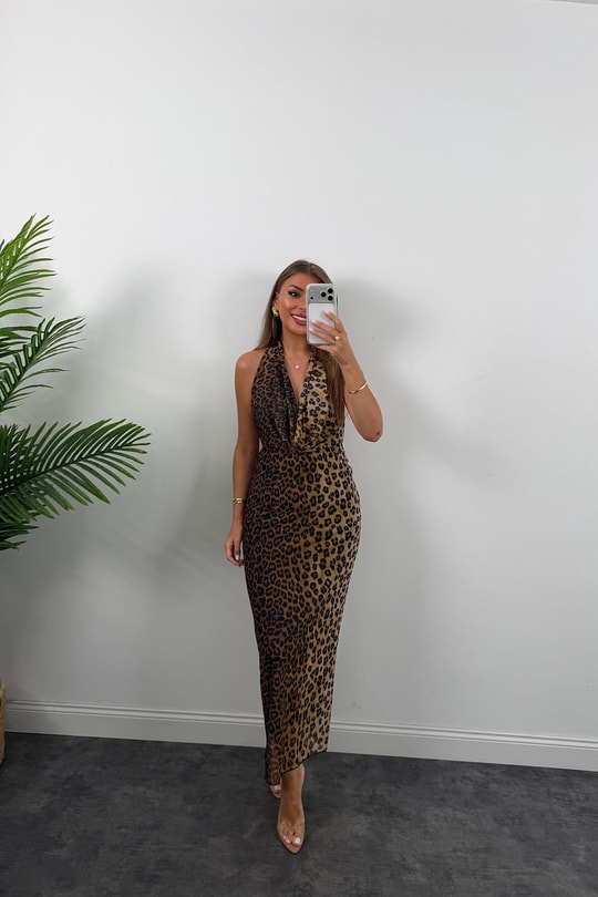 Likralı Degaje Yaka Leopar Tül Elbise 