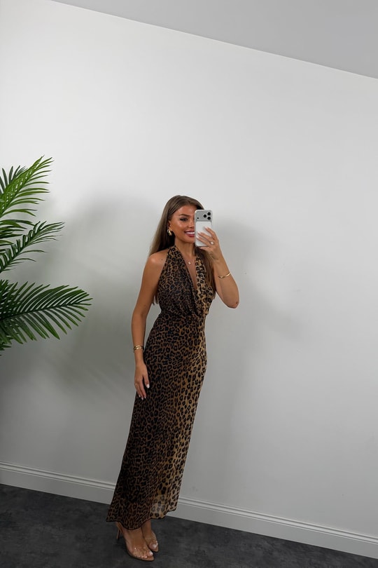 Likralı Degaje Yaka Leopar Tül Elbise 