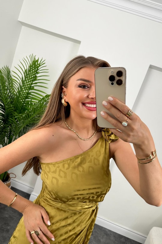 Lüx Kalite Tek Omuz Çiçekli Yırtmaçlı Maxi Boy Elbise Yağ Yeşili