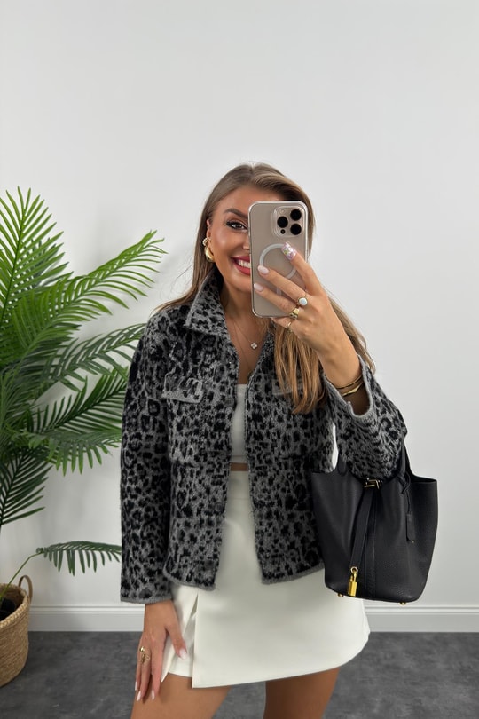 Marka Model Lüx Kalite Polo Yaka Leopar Hırka Siyah Gri