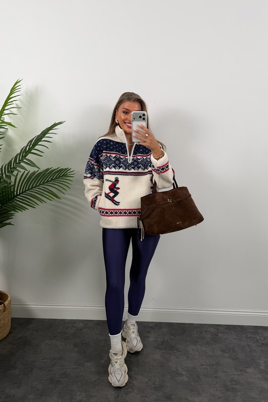 Oysh Model Lacivert Desenli Kayakçı Polar Sweat