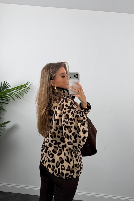 Oysh Model Polar Ceket Bej Kahve Leopar