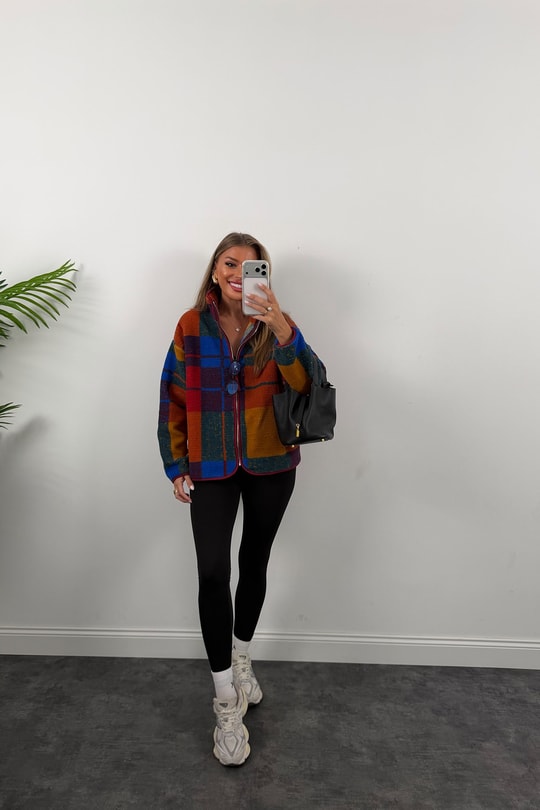 Oysh Model Polar Ceket Renkli Ekoseli