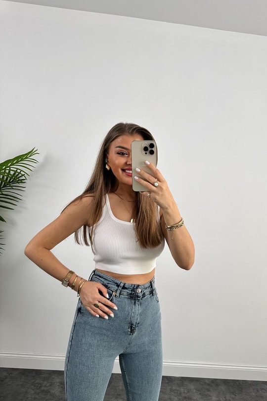 Premium Kalite Likralı Seri Paça Kesik Boyfit Jean Yıkamalı Mavi