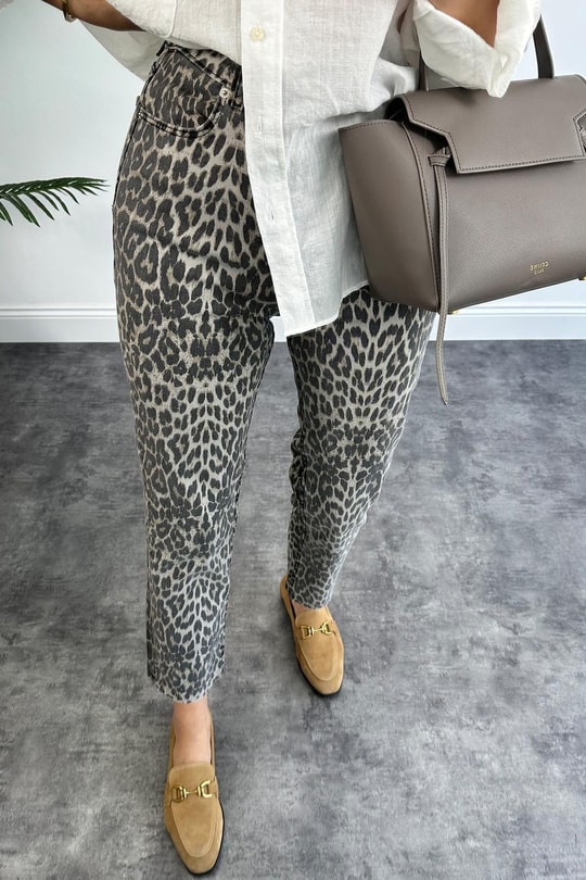 Premium Kalite Paçası Kesik Tam Pamuklu Boyfit Jean Soluk Efekt Leopar