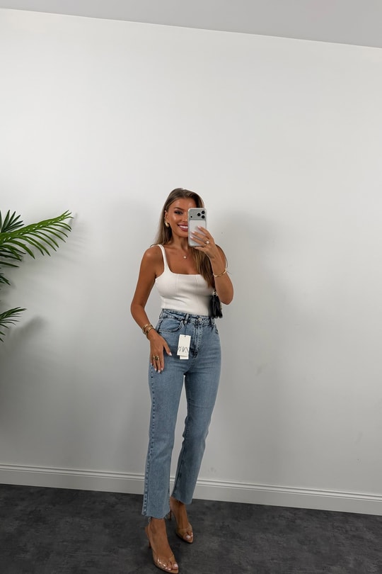 Premium Kalite Paçası Kesik Toparlayıcı Boyfit Jean 520 Mavi  1001 