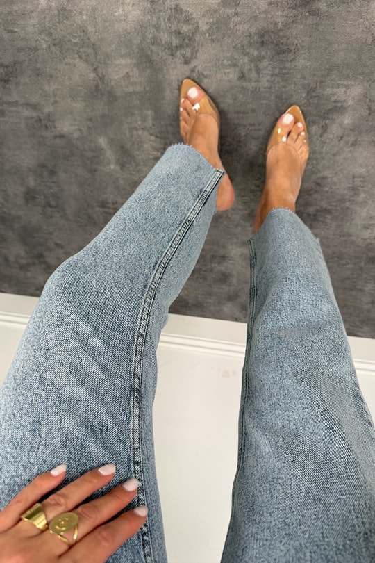 Premium Kalite Paçası Kesik Toparlayıcı Boyfit Jean 520 Mavi  1001