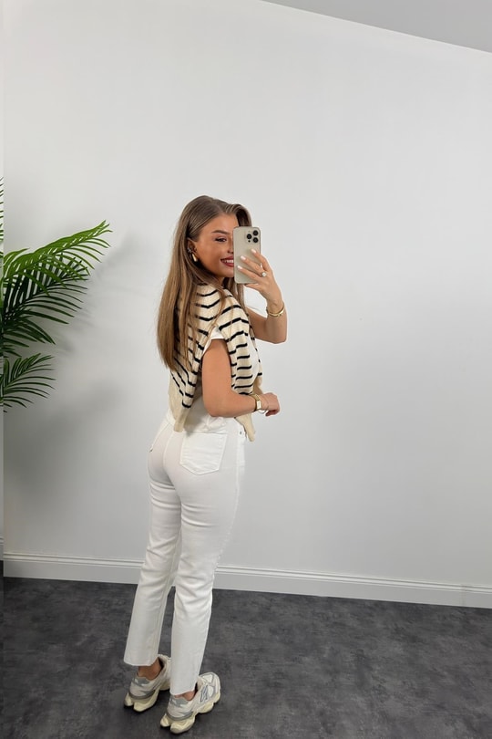Premium Kalite Paçası Kesik Toparlayıcı Boyfit Jean Beyaz