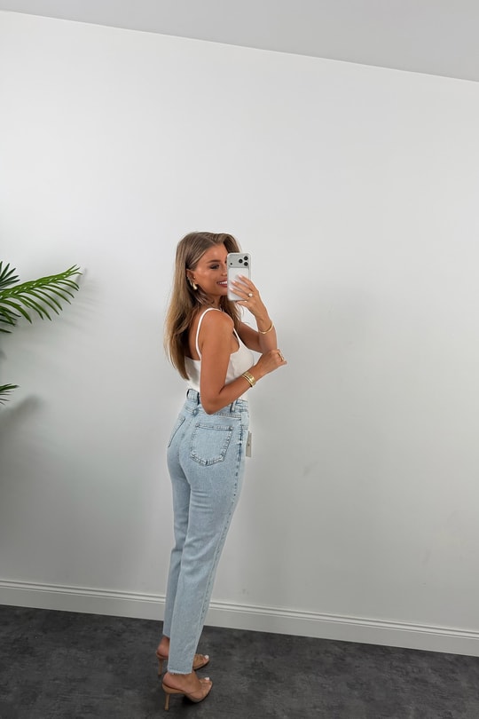 Premium Kalite Paçası Kesik Toparlayıcı Boyfit Jean Yıkamalı Mavi 1006  