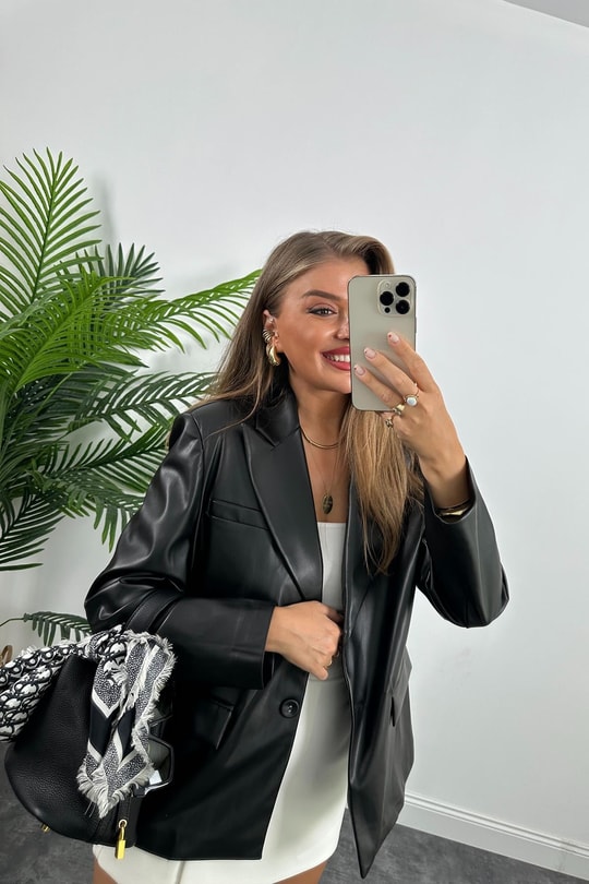 Premium Kalite Yumuşak Kumaş Vegan Deri Blazer Ceket Siyah