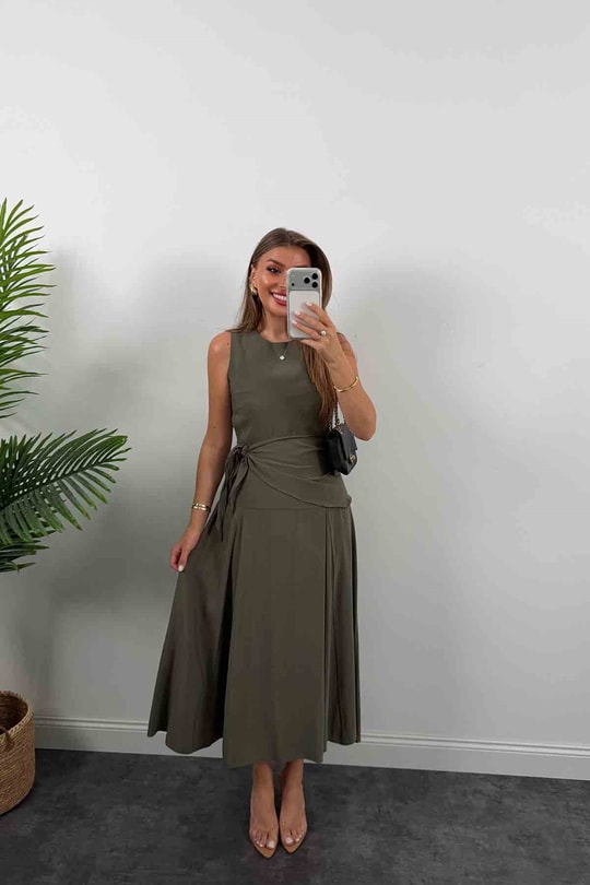 Premium Seri %100 Tensel Kumaş Fularlı Midi Elbise Haki