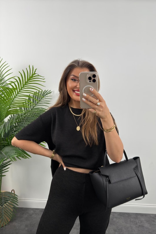 Premium Seri 4 Mevsim Likralı Basic Örme Takım Siyah
