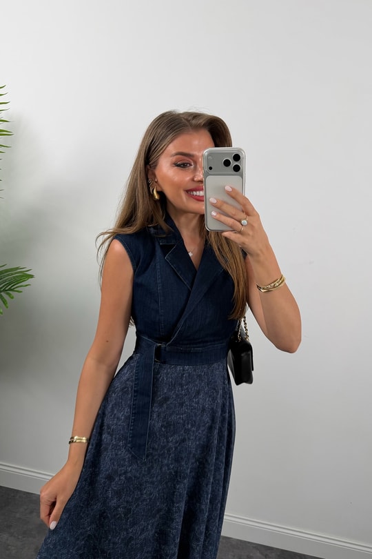 Premium Seri Eteği Tasarım Midi Boy Kloş Jean Elbise Lacivert