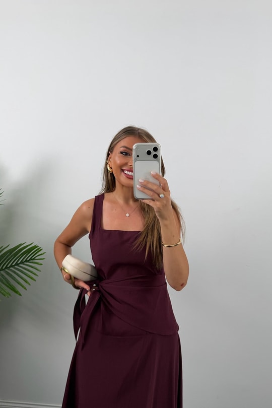 Premium Seri Kare Yaka Beli Fularlı Midi Boy Tensel Elbise Mürdüm