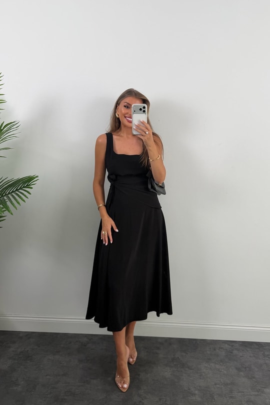Premium Seri Kare Yaka Beli Fularlı Midi Boy Tensel Elbise Siyah