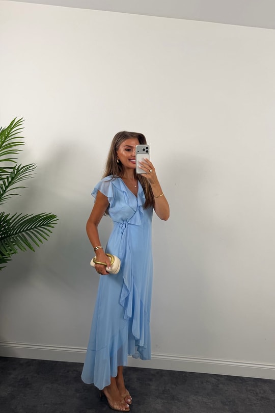 Premium Seri Kruvaze Volanlı Şifon Elbise Pastel Mavi