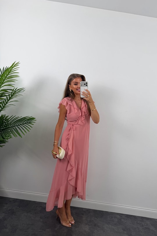 Premium Seri Kruvaze Volanlı Şifon Elbise Pastel Pembe