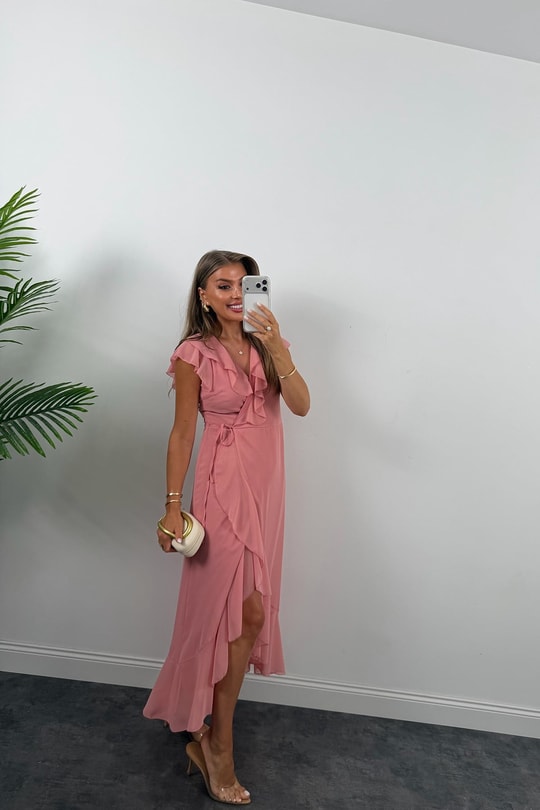 Premium Seri Kruvaze Volanlı Şifon Elbise Pastel Pembe
