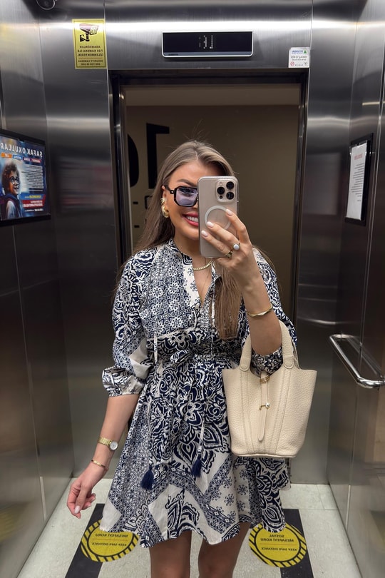 Premium Seri Lacivert Krem Desenli Kloş Poplin Elbise