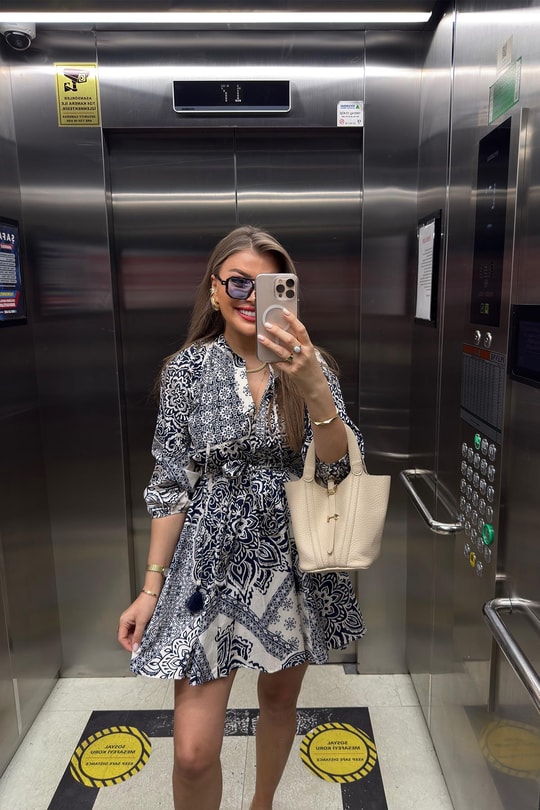 Premium Seri Lacivert Krem Desenli Kloş Poplin Elbise