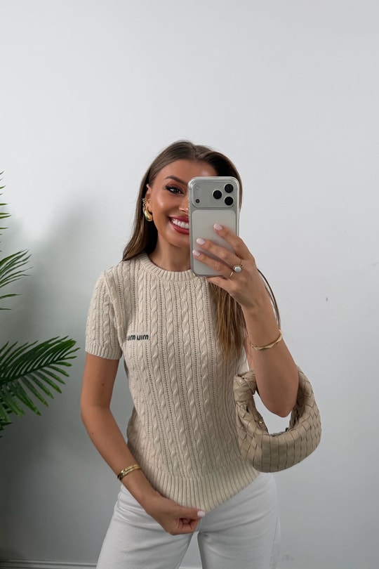 Premium Seri Marka Nakışlı Kısa Kol Elit Triko Bluz Taş